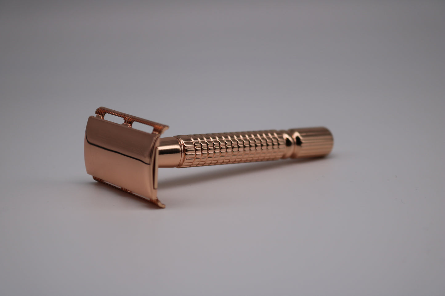 Mutiny Shaving Kit – Aloe Vera Soap & Rose Gold Razor