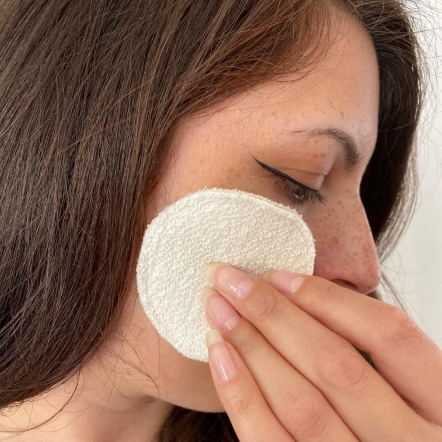 Naturally Naked. Co - Cleansing and Make-Up Remover Pads
